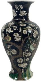 Black-Ground Famille-Verte Vase with Plum Blossom and Birds